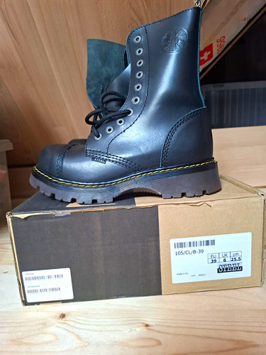 Steel loch stiefel schwarz - loch,