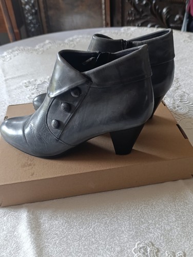 Graue leder stiefeletten mit - graue,