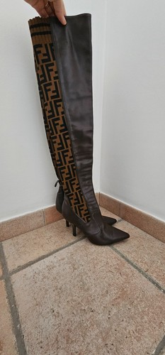 Kniehohe stiefel fendi - kniehohe,